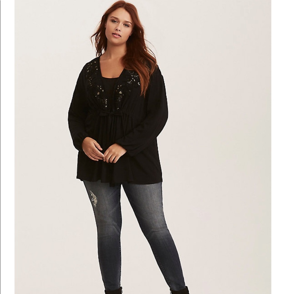 BLACK EMBROIDERED CHALLIS TIE FRONT TOP